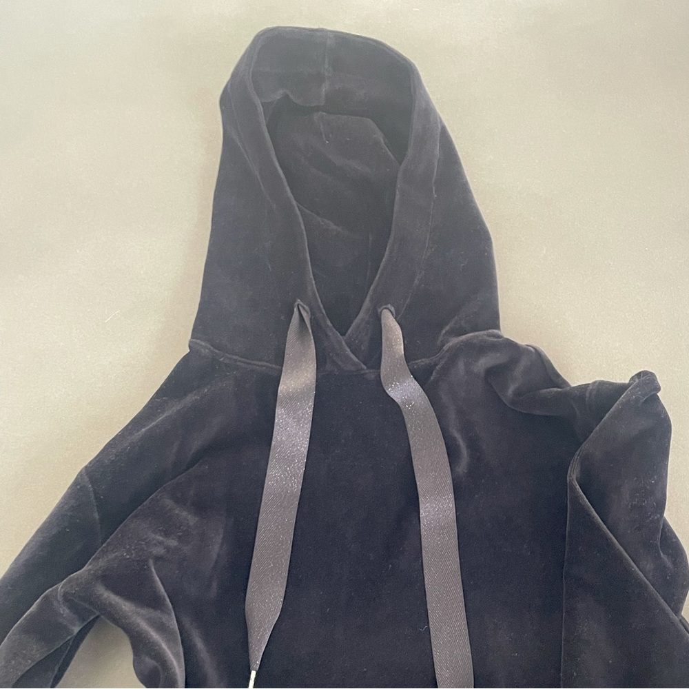 Heroine Sport Black Velvet Pullover Hoodie - XS - like new